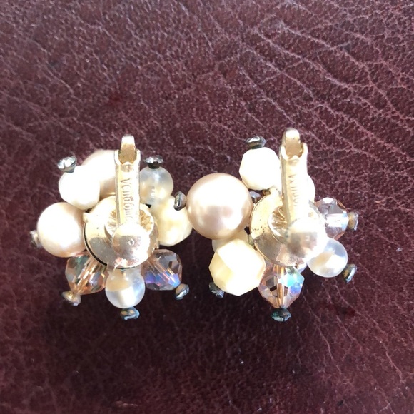 Vintage Vendome clip on crystal and faux pearl earrings mid century OS - Picture 3 of 6